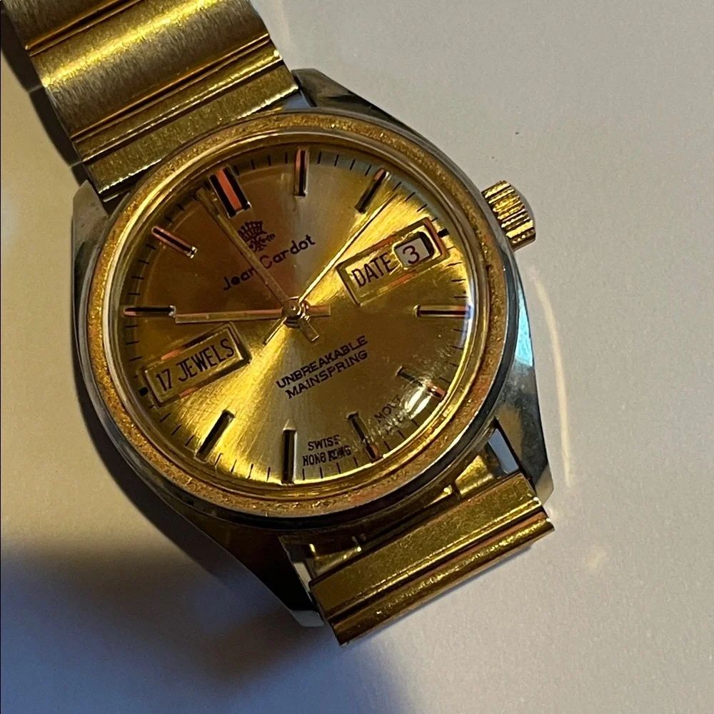 Vintage Gold Jean Cardot 17-jewel mechanical wristwatch